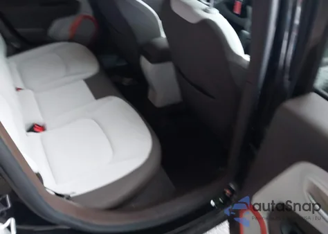 2015 Jeep Renegade Latitude from USA, damaged, VIN ZACCJABT0FPB69331